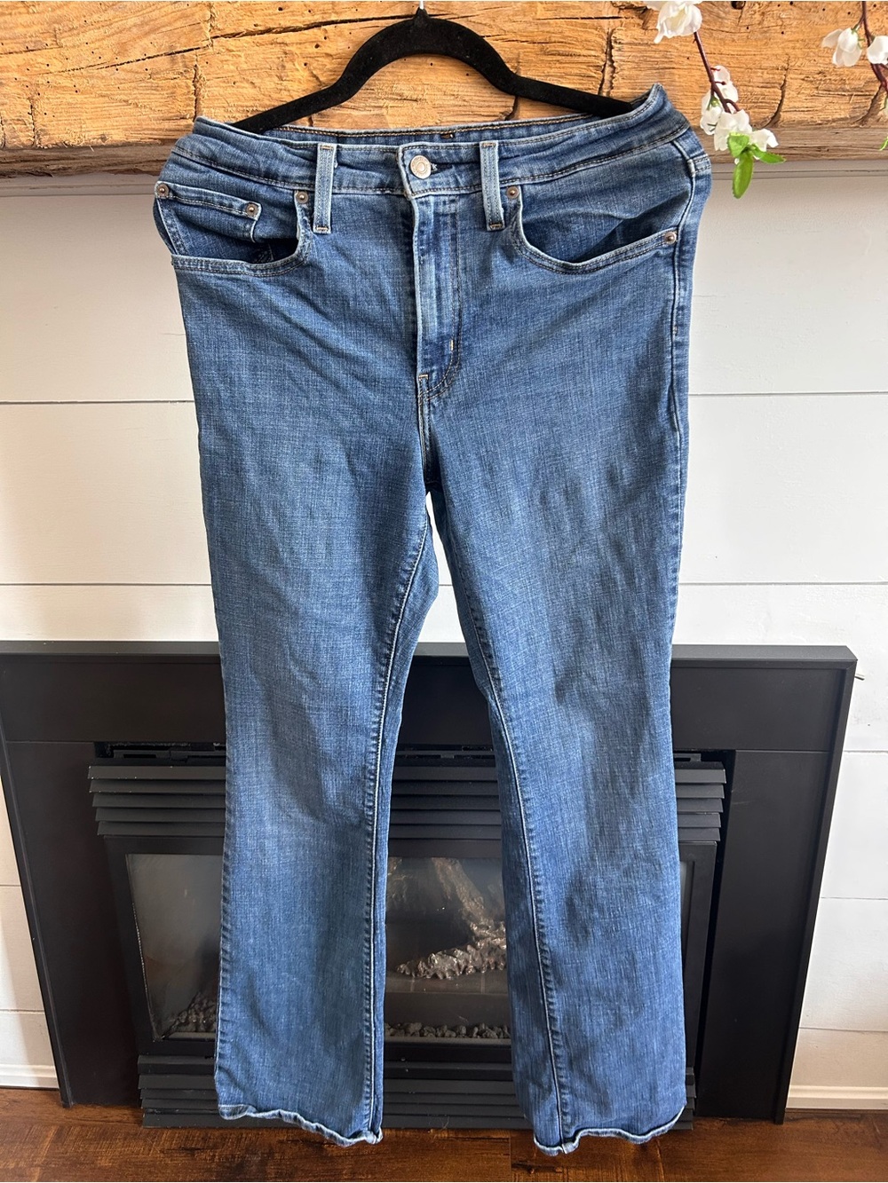 Levi's High-Rise Bootcut Jeans in Medium Blue Denim